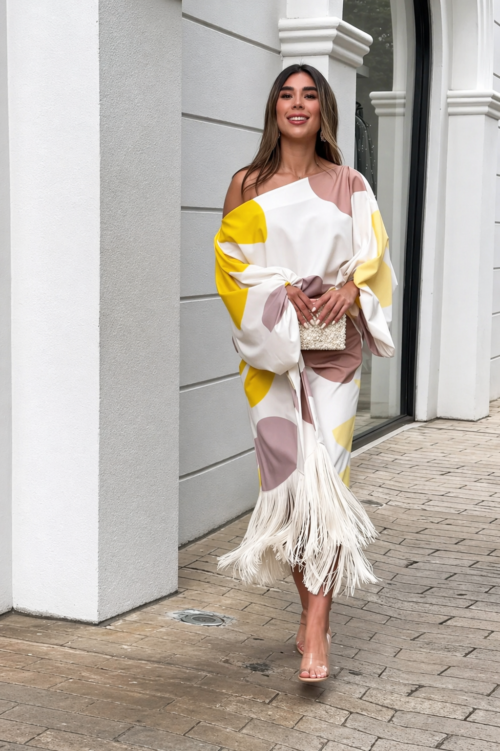 Emiliana – glamour kreacja z frędzlami