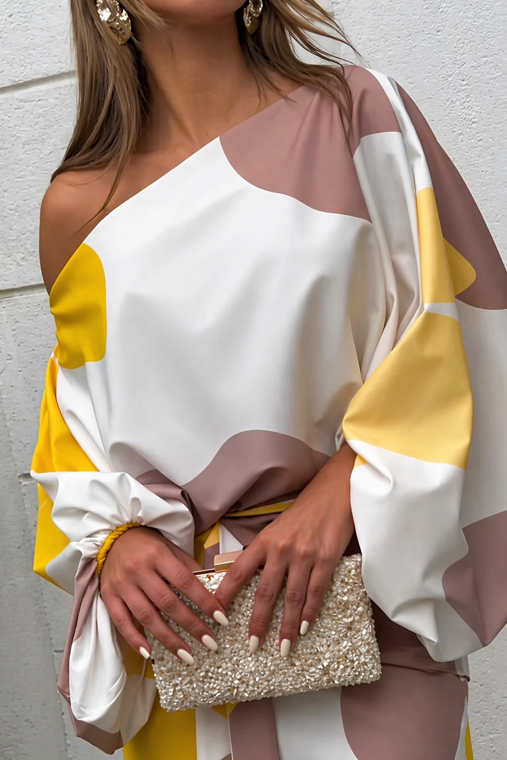 Emiliana – glamour kreacja z frędzlami
